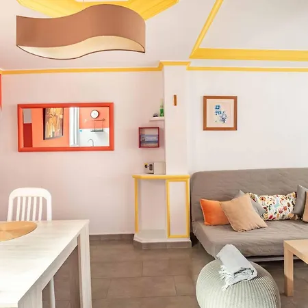 Penthouse In Old Town, 100m From The Апартаменти