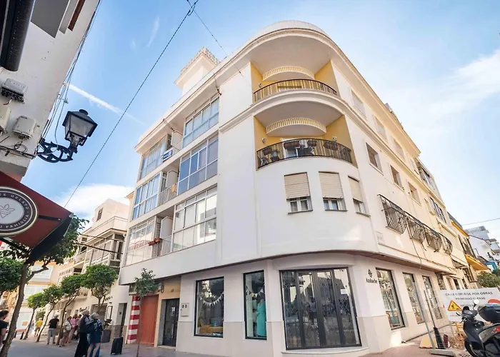 Penthouse In Old Town, 100m From The Apartamento