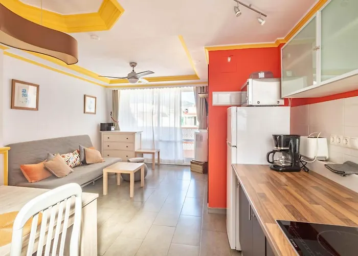 Penthouse In Old Town, 100m From The Apartamento *