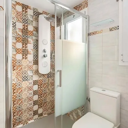 아파트 Penthouse In Old Town, 100m From The 푸엔히롤라