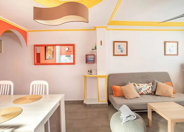 Penthouse In Old Town, 100m From The Apartman